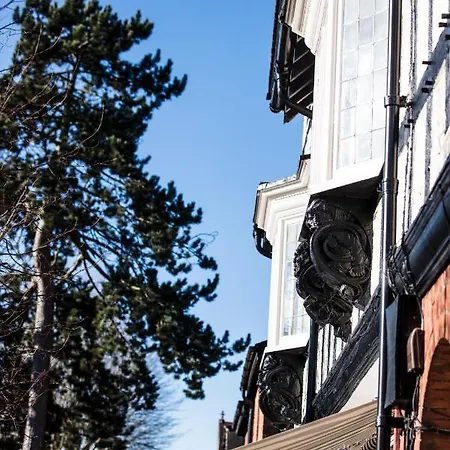 ベッド・アンド・ブレックファスト Bournville House & Cafe